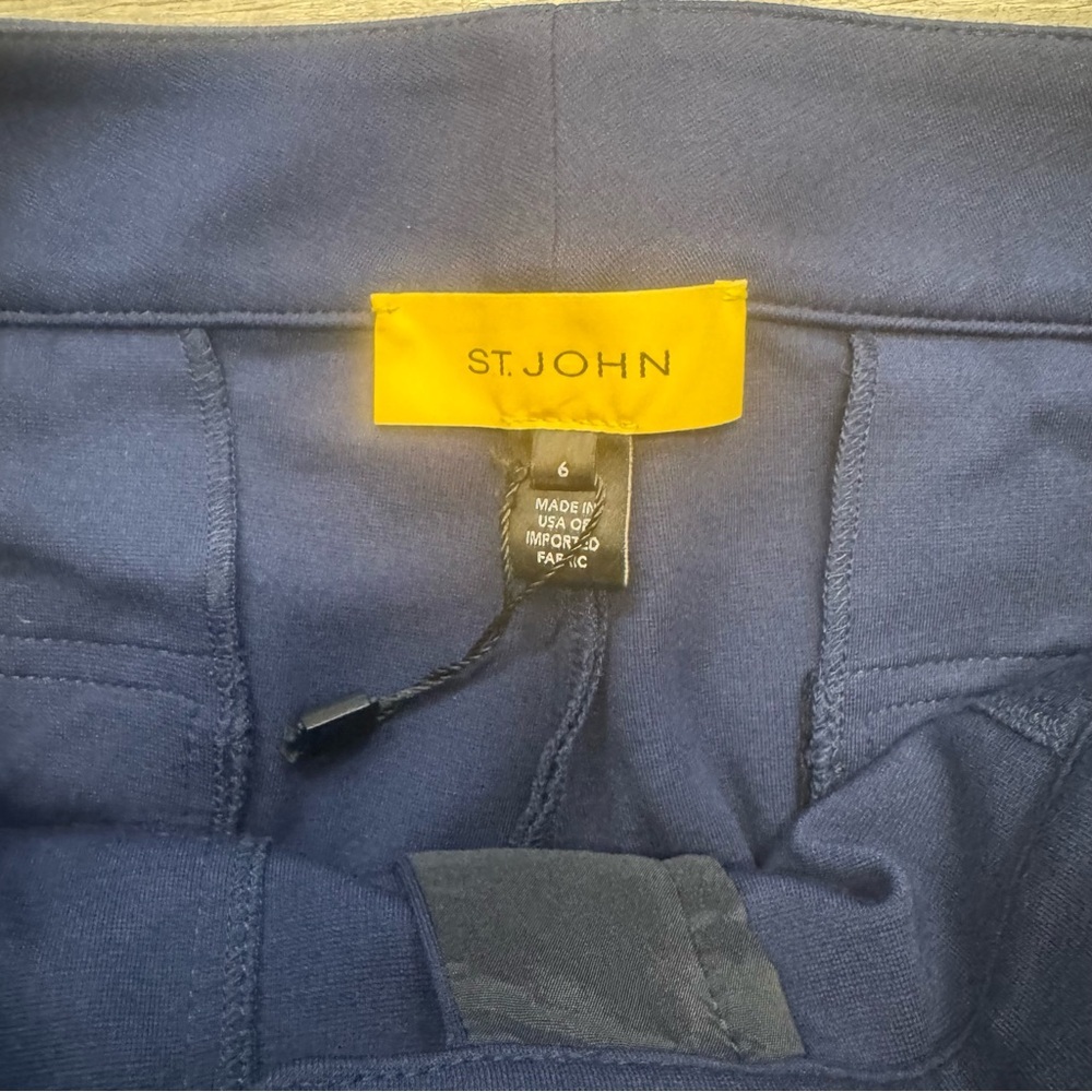 NWOT St John Zip Pocket Slim Ankle Knit Navy Blue Mid Rise Pant Women’s Sz. 6 - Picture 7 of 7